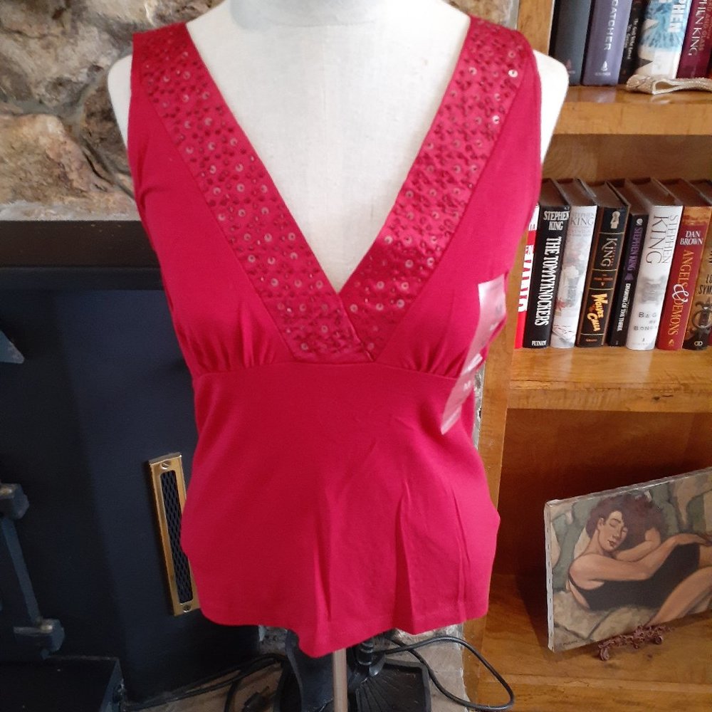 NEW Liz Claiborne Red Beaded Vneck Top Med.